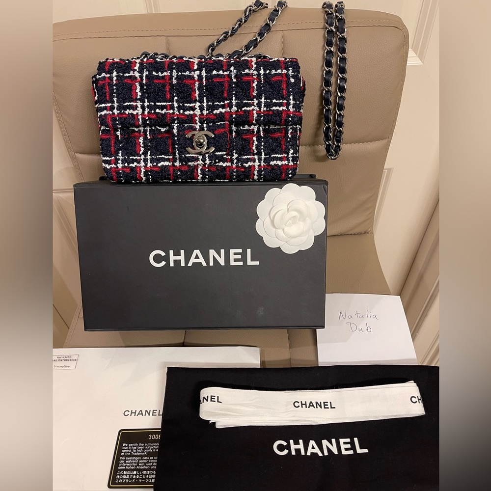 Brand new Chanel tweed mini series 30. Full set.